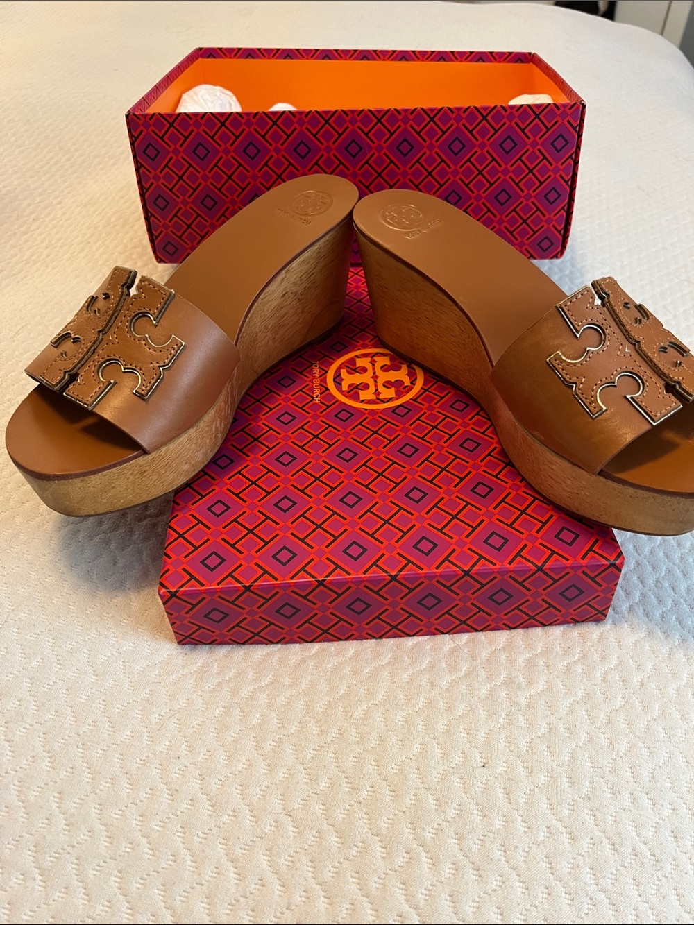 Tory Burch Tan Leather Logo Wedge Slides - Picture 7 of 10